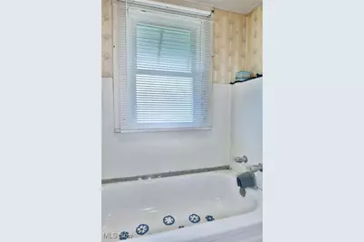 227 Maplewood Avenue, Struthers, OH 44471 - Photo 35