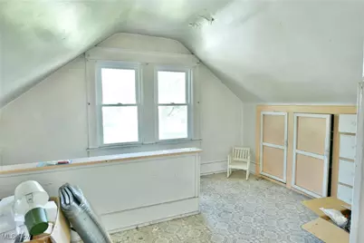 227 Maplewood Avenue, Struthers, OH 44471 - Photo 39