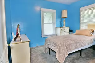 227 Maplewood Ave, Struthers, OH 44471 - Photo 23