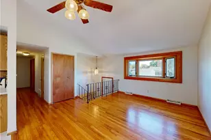 211 W Overlook Dr, Eastlake, OH 44095 - Photo 5