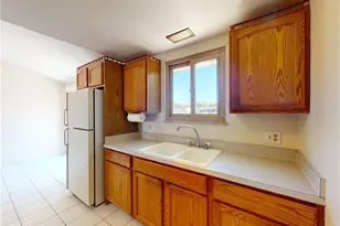 211 W Overlook Dr, Eastlake, OH 44095 - Photo 9