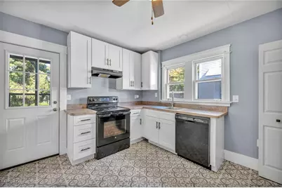 1128 W 11th Street, Lorain, OH 44052 - Photo 17