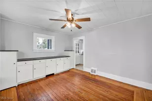 1128 W 11th St, Lorain, OH 44052 - Photo 25