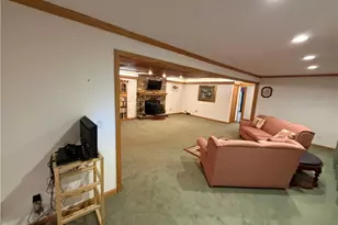 15904 E Liverpool Rd, East Liverpool, OH 43920 - Photo 17