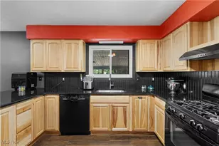 502 Valley Crest Dr, Mogadore, OH 44260 - Photo 9