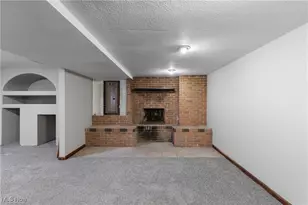 502 Valley Crest Dr, Mogadore, OH 44260 - Photo 25