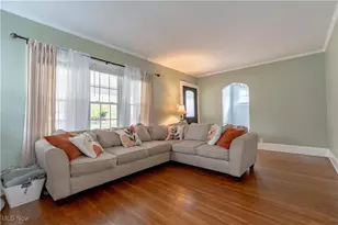 1030 Sunset Dr, Alliance, OH 44601 - Photo 7