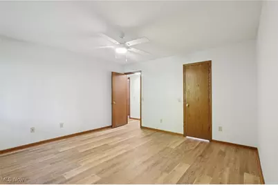 609 Meredith Lane, Cuyahoga Falls, OH 44223 - Photo 17