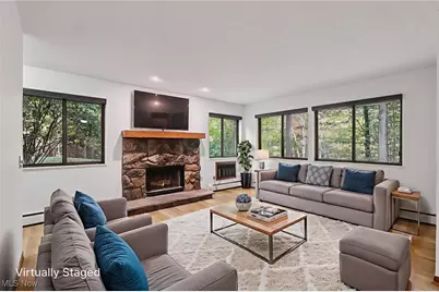 609 Meredith Lane, Cuyahoga Falls, OH 44223 - Photo 3