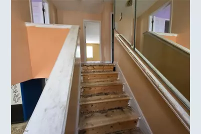 16216 Sunny Glenn Avenue, Loveland, OH 44128 - Photo 7