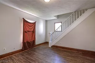 217 W Summit St, Barberton, OH 44203 - Photo 3