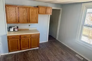 217 W Summit St, Barberton, OH 44203 - Photo 11