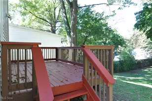 217 W Summit St, Barberton, OH 44203 - Photo 17