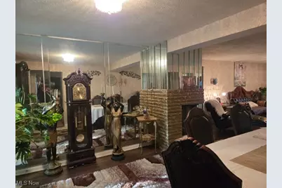 2186 Mount Vernon Boulevard, East Cleveland, OH 44112 - Photo 9