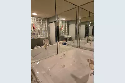 2186 Mount Vernon Boulevard, East Cleveland, OH 44112 - Photo 17