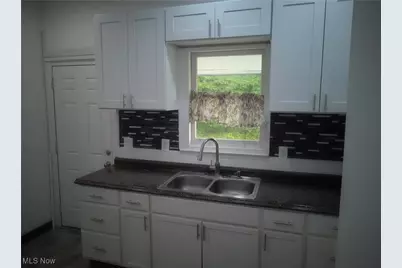 9108 Kempton Avenue, Loveland, OH 44108 - Photo 11