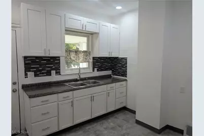 9108 Kempton Avenue, Loveland, OH 44108 - Photo 13