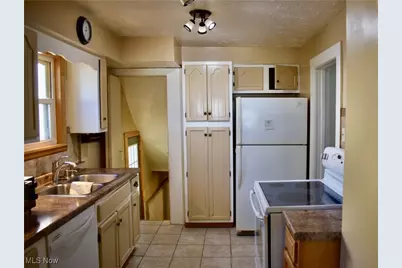 1241 McIntosh Avenue, Akron, OH 44314 - Photo 19