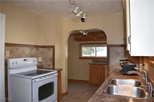 1241 McIntosh Ave, Akron, OH 44314 - Photo 21