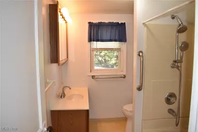1241 McIntosh Avenue, Akron, OH 44314 - Photo 31