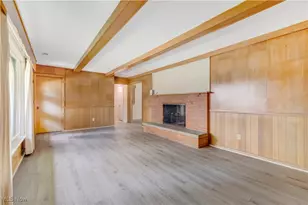 13690 W 130th St, Strongsville, OH 44136 - Photo 3