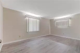 13690 W 130th St, Strongsville, OH 44136 - Photo 21