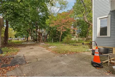 748 Chalker Street, Akron, OH 44310 - Photo 43