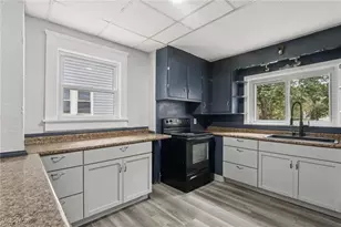 748 Chalker St, Akron, OH 44310 - Photo 11