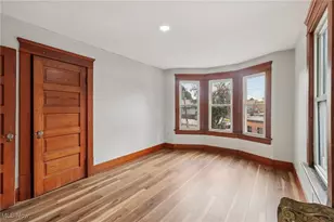 748 Chalker St, Akron, OH 44310 - Photo 35