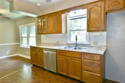 219 N Maryland Avenue, Youngstown, OH 44509 - Photo 15