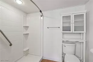 1674 Betz Dr, Akron, OH 44306 - Photo 17