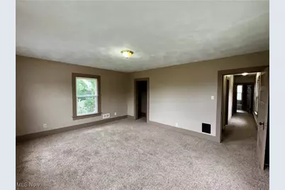 332 Pine Street, Zanesville, OH 43701 - Photo 13