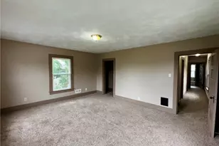 332 Pine St, Zanesville, OH 43701 - Photo 13