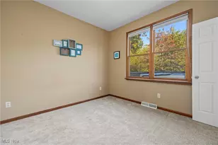 1095 Arrowhead Dr, Vermilion, OH 44089 - Photo 35