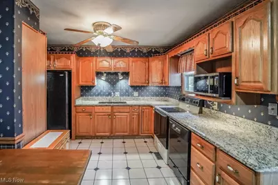 2982 Fair Oaks Drive, Norton, OH 44203 - Photo 7