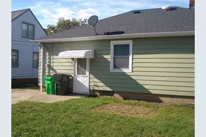 2253 E 290th Street, Wickliffe, OH 44092 - Photo 11