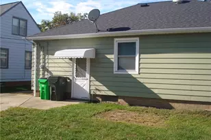 2253 E 290th St, Wickliffe, OH 44092 - Photo 11