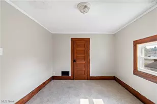 132 31st St SW, Barberton, OH 44203 - Photo 23