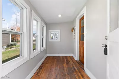 132 31st Street SW, Barberton, OH 44203 - Photo 13