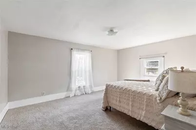 132 31st Street SW, Barberton, OH 44203 - Photo 19