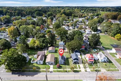 132 31st Street SW, Barberton, OH 44203 - Photo 3