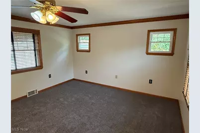 210 Luary Drive, Painesville, OH 44077 - Photo 5