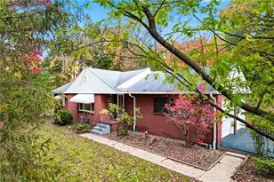 1558 Portal Dr NE, Howland, OH 44484 - Photo 3