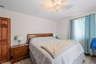 8224 Dartmoor Rd, Mentor, OH 44060 - Photo 17