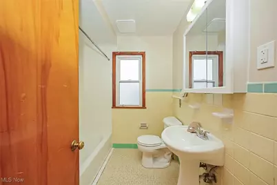 24891 Zeman Avenue, Euclid, OH 44123 - Photo 9