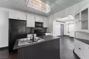 4038 Sunset Blvd, Youngstown, OH 44512 - Photo 9