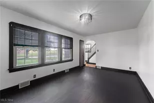 4038 Sunset Blvd, Youngstown, OH 44512 - Photo 5