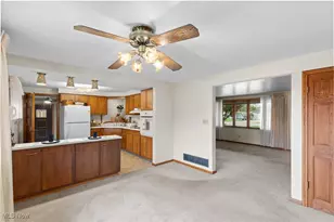 567 Sealock Ave, Steubenville, OH 43952 - Photo 13