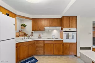 567 Sealock Ave, Steubenville, OH 43952 - Photo 15