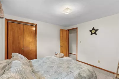 567 Sealock Avenue, Steubenville, OH 43952 - Photo 25